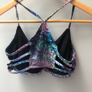Onzie Intimates & Sleepwear - Onzie sz M/L multicolor sports bra Onzie Intimates & Sleepwear - Onzie sz M/L multicolor sports bra